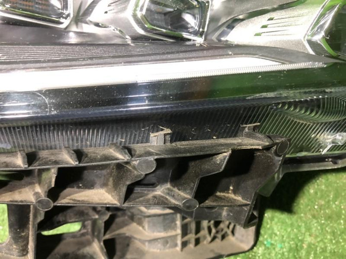 Фара правая Haval F7 (2018-2024) LED