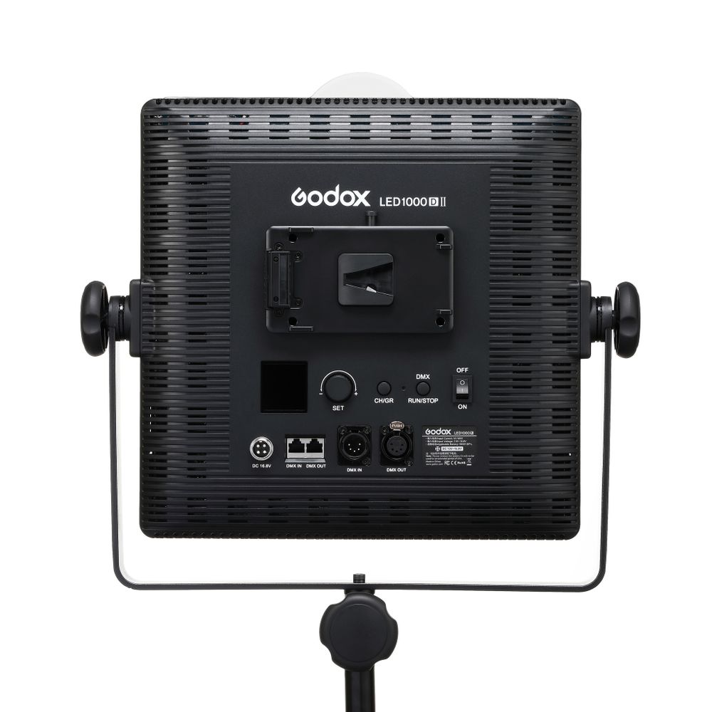 Светодиодный осветитель Godox LED1000D II