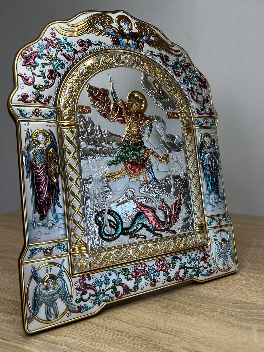 Георгий Победоносец, икона арочная с рамкой, красное дерево, эмаль 206х270