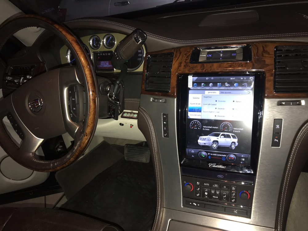 Установочный комплект для CADILLAC ESCALADE 2006-2015  KUBERG NH-1001