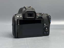 Canon EOS 200D Body 12.200 кадров