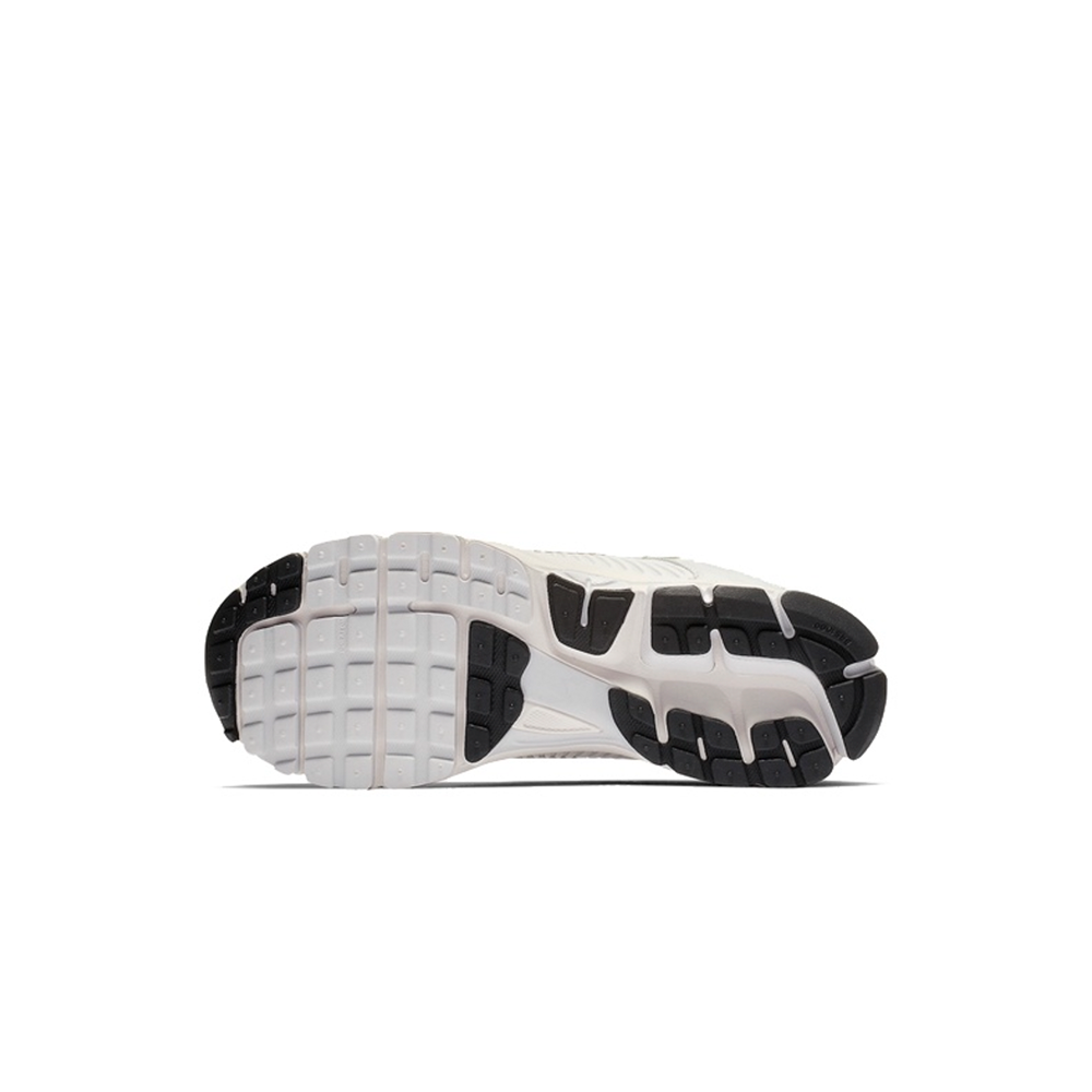 Nike Zoom Vomero 5 SP "Vast Grey"