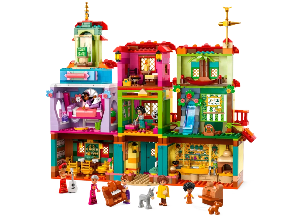 Конструктор LEGO Disney 43245 Волшебный дом семьи Мадригаль