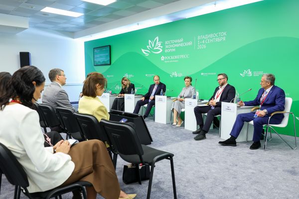 Основатель компании Александр Деев выступил на ВЭФ-2026 в рамках программы: "Сделано в России: макрорегиональные бренды Дальнего Востока" Основатель компании Александр Деев выступил на ВЭФ-2026 в рамках программы: "Сделано в России: макрорегиональные бренды Дальнего Востока"