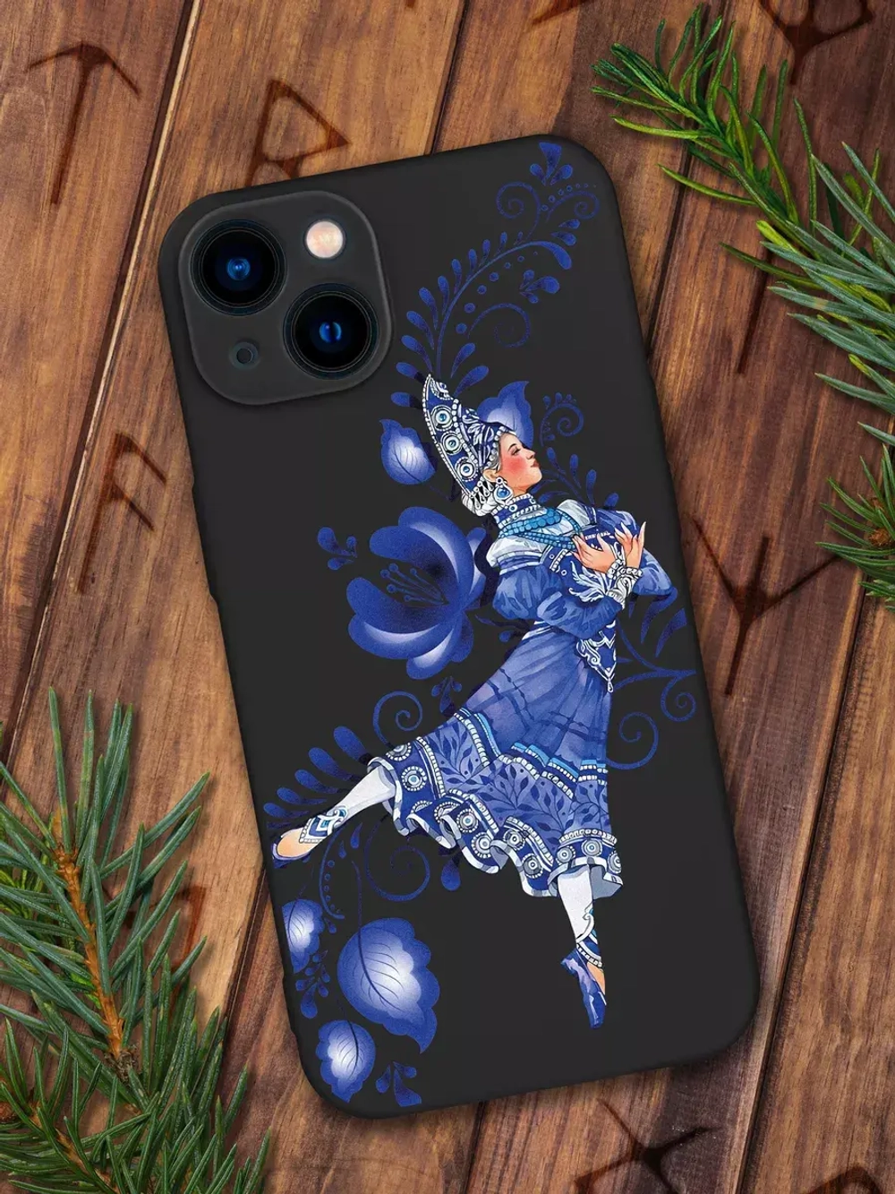 Чехол на iPhone 13 с принтом