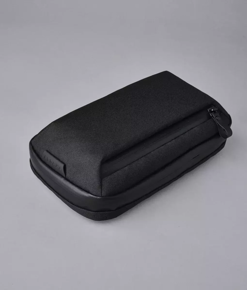Сумка-несессер Alpaka Elements Tech Case Mini