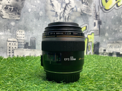 Canon EF-S 60mm 2.8 Macro USM