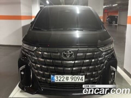 Toyota Alphard 2.5 HEV Executive AWD — 2025