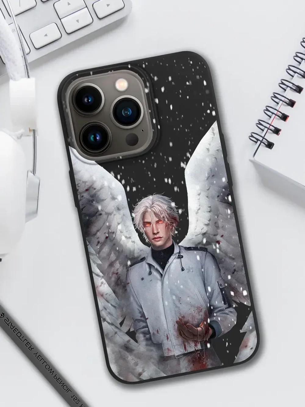 Чехол на iPhone 13 Pro с принтом