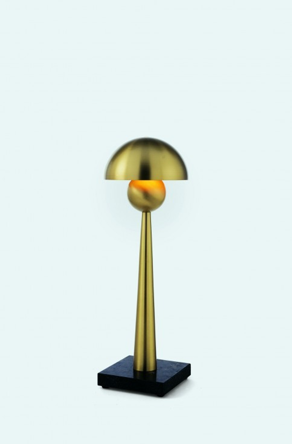 Quasar-Moon-Table-lamp