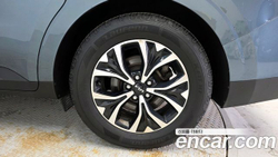KIA Canival 9-Seater Prestige — 2022