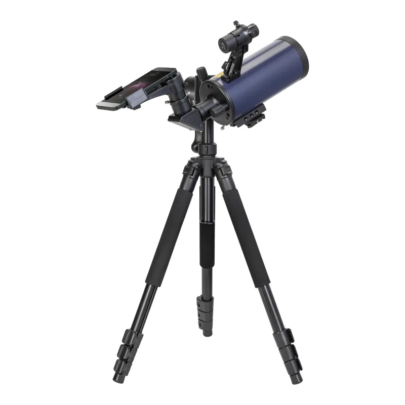 Телескоп Levenhuk New Skyline BASE МАК 80/850 AZ-M - с закрепленным на окуляре смартфоном