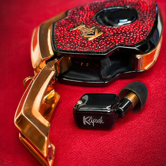 T10 Bespoke Edition Ruby in The Rough
