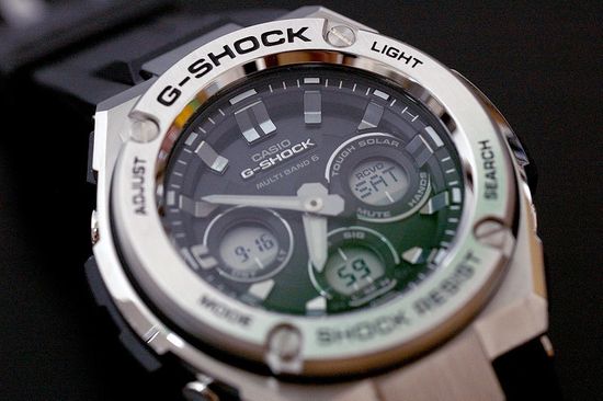 Наручные часы Casio G-Shock GST-W310-1AER