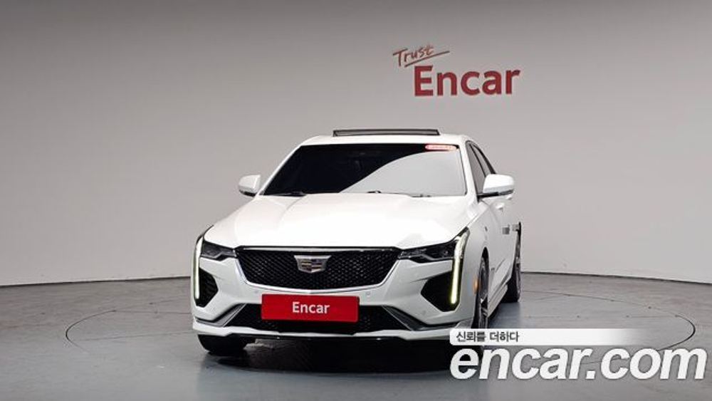 Cadillac CT4 2.0 — 2020