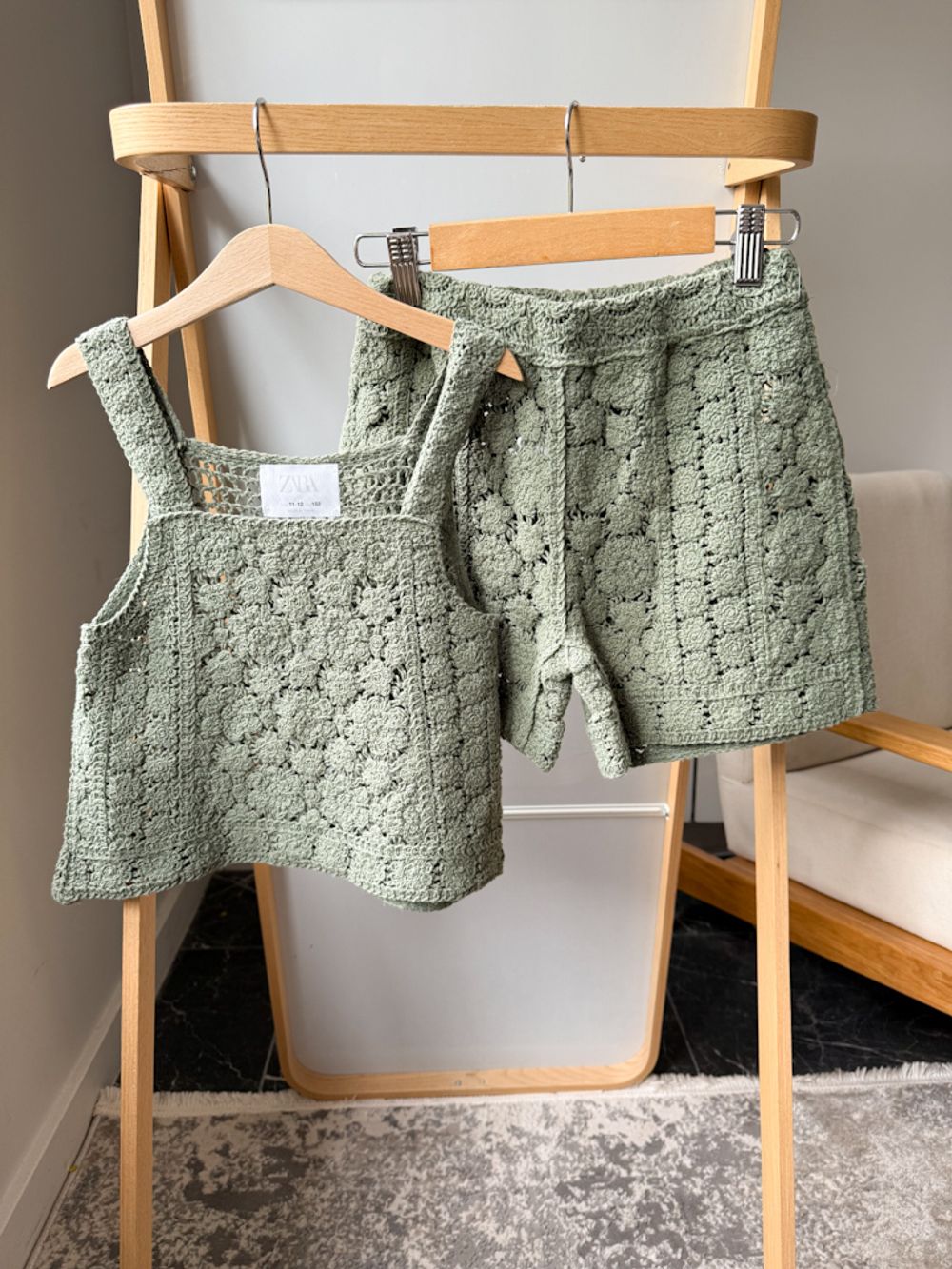Вязаный костюм Zara, 140