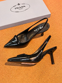 Туфли Prada