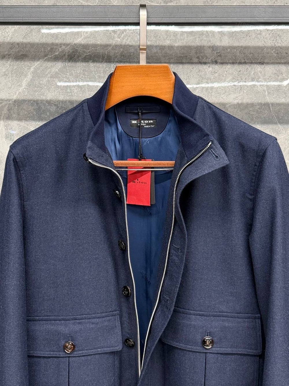 Костюм Kiton
