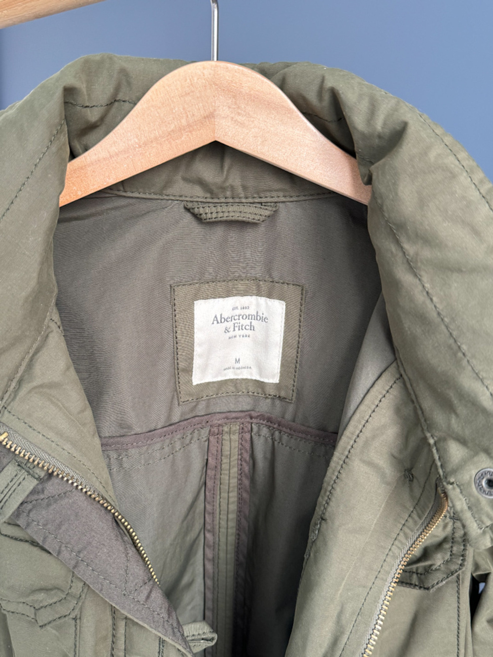 Ветровка Abercrombie & Fitch, XS