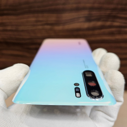 Крышка для Huawei P30 Pro (заднее стекло)  "Премиум качество" цвет: Светло-голубой