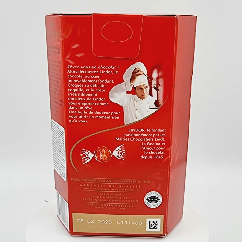 Конфеты шоколадные Lindt Lindor, молочный шоколад, в картонной коробке, 200 г (Италия)