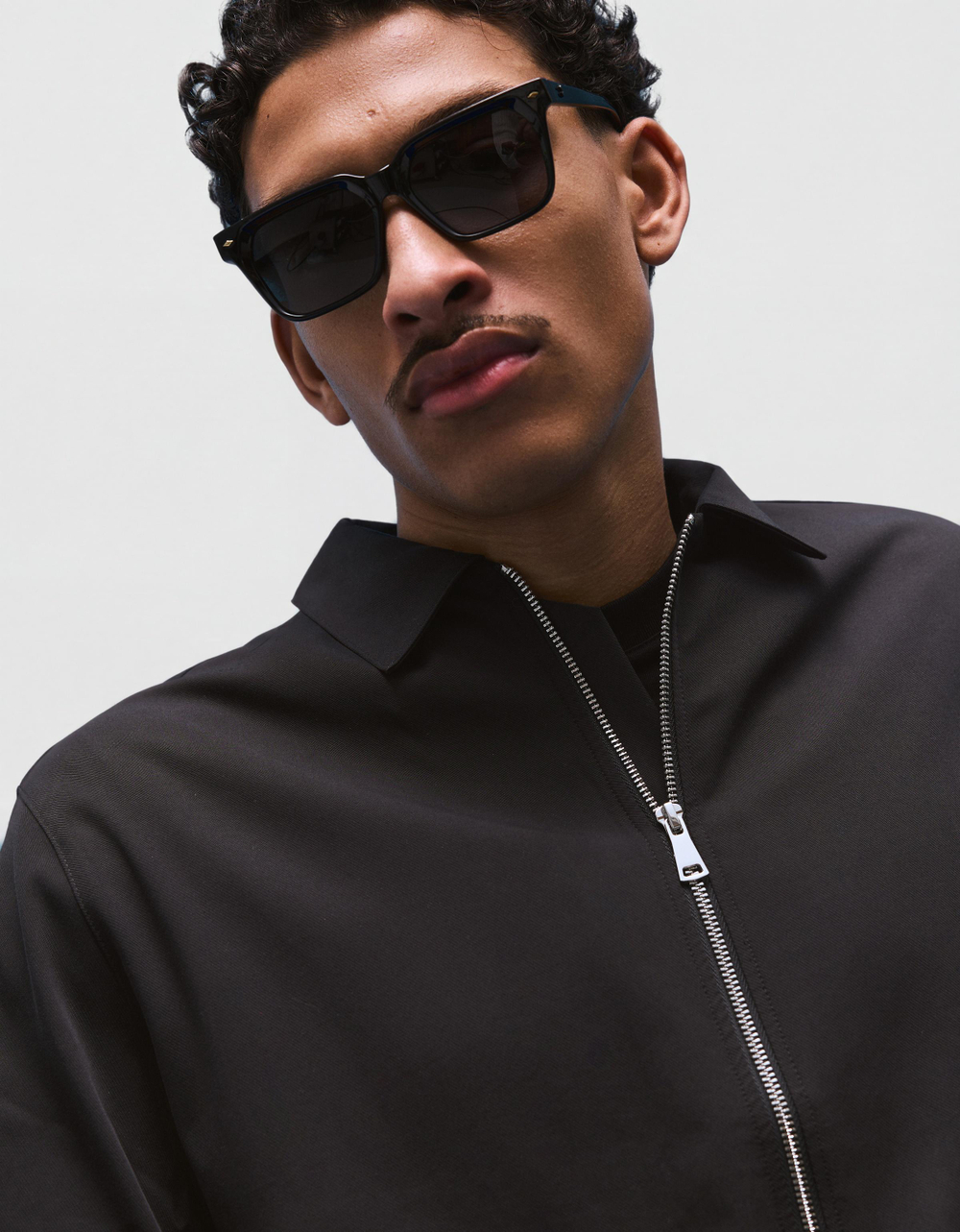 Мужская струящаяся рубашка boxy fit с коротким рукавом - BERSHKA