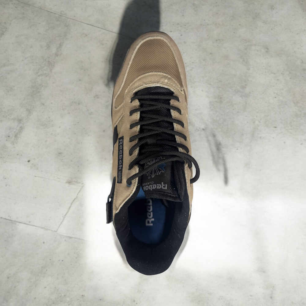 Reebok Classic Leather • Beige