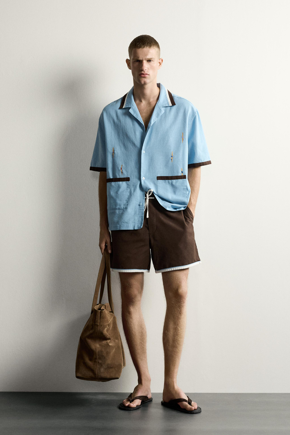 РУБАШКА RELAXED FIT С ВЫШИВКОЙ — ZARA · 7200/325