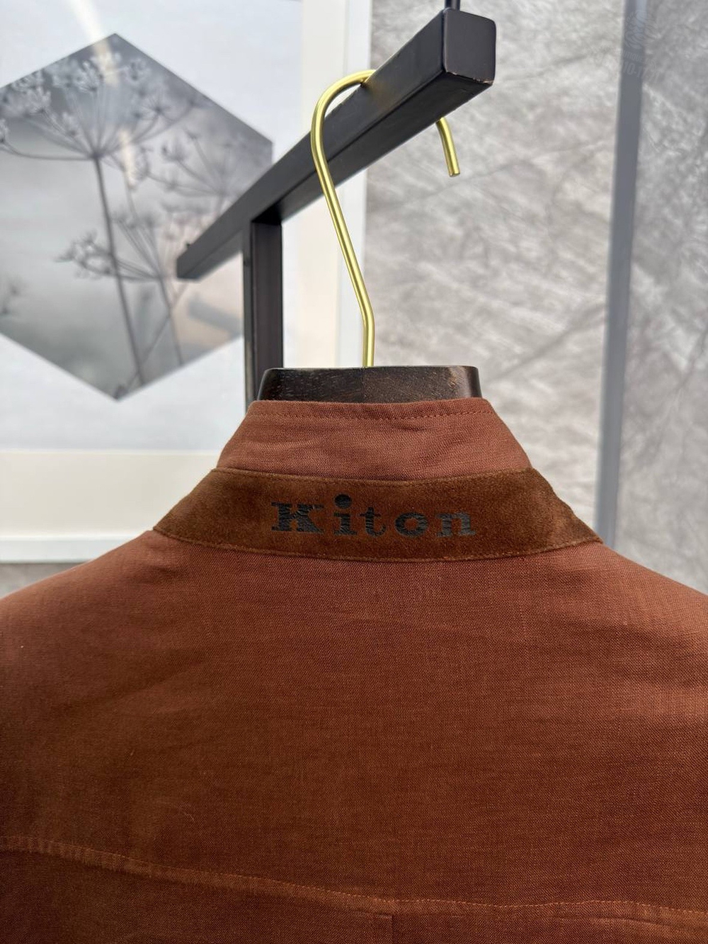 Льняная ветровка Kiton