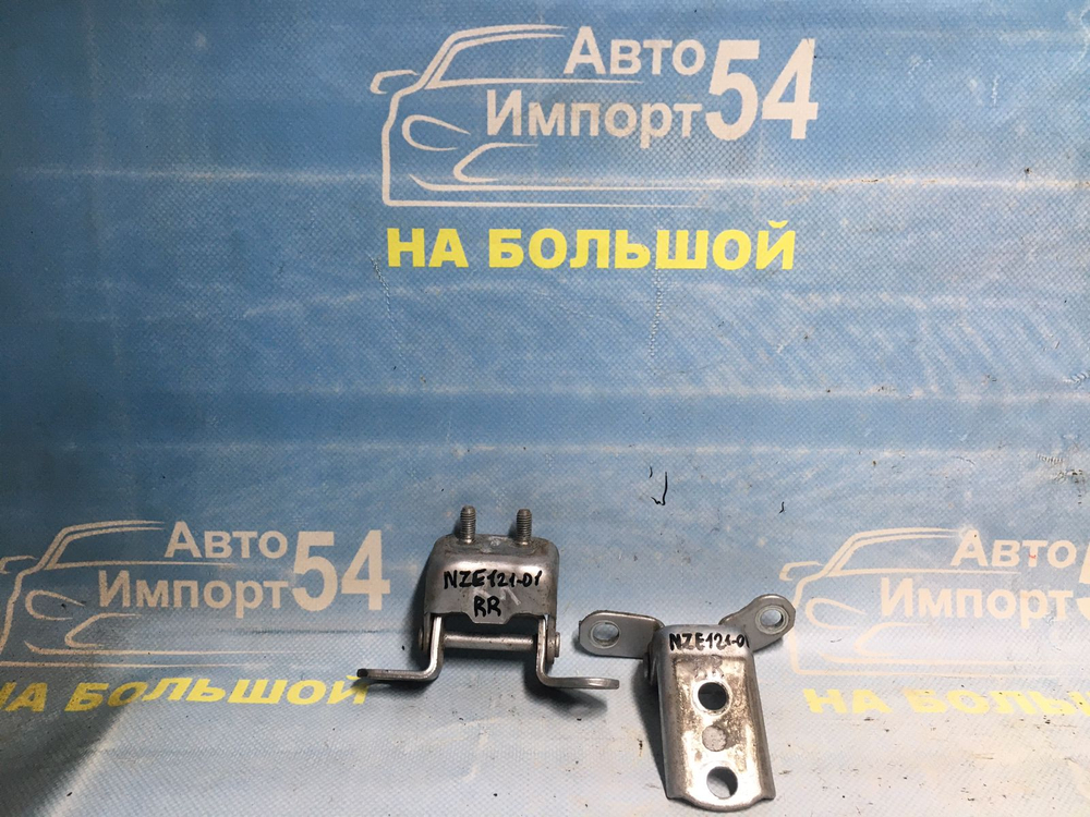 Петля двери задней правой TOYOTA RUNX 2001