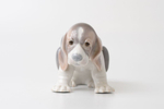 Фарфоровая статуэтка Lladro «Грустный щенок породы бигль» (Sad Puppy Beagle)