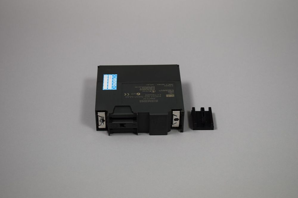 Новый SIEMENS 6ES7322-1HH01-0AA0 Новый SIEMENS 6ES7322-1HH01-0AA0