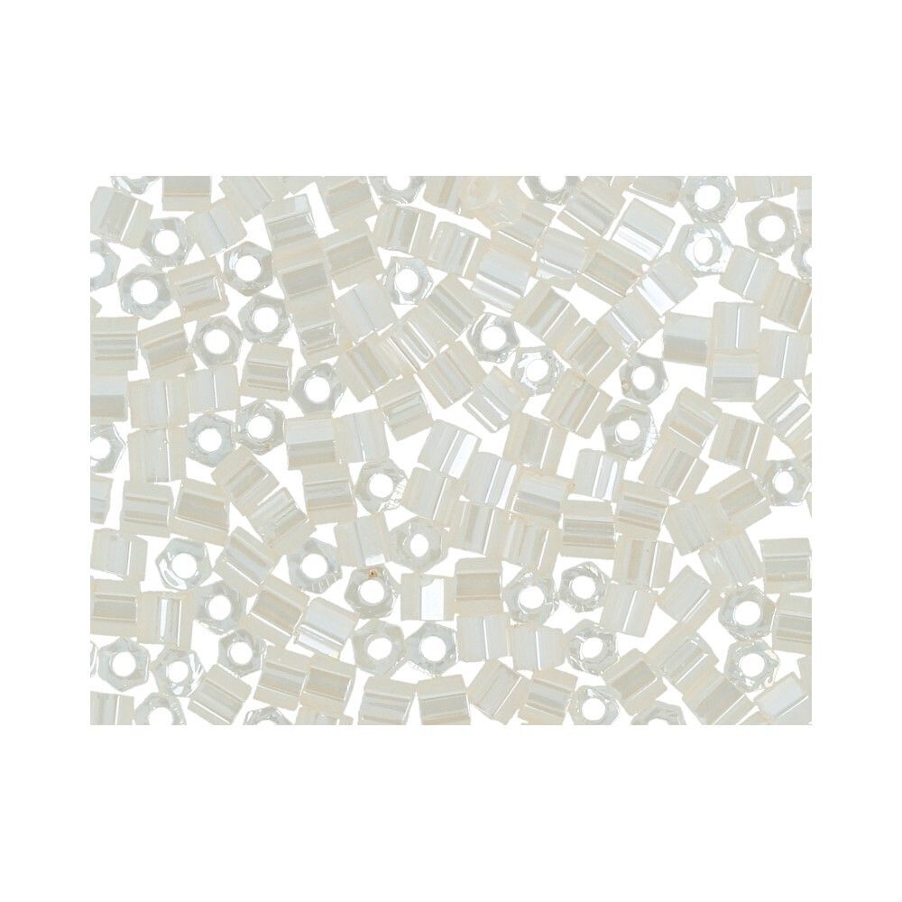 Бисер Toho 11/0 Hexagon 3 (2.2 мм), 25 г (5х5 г), 0147 св.молочный/перл