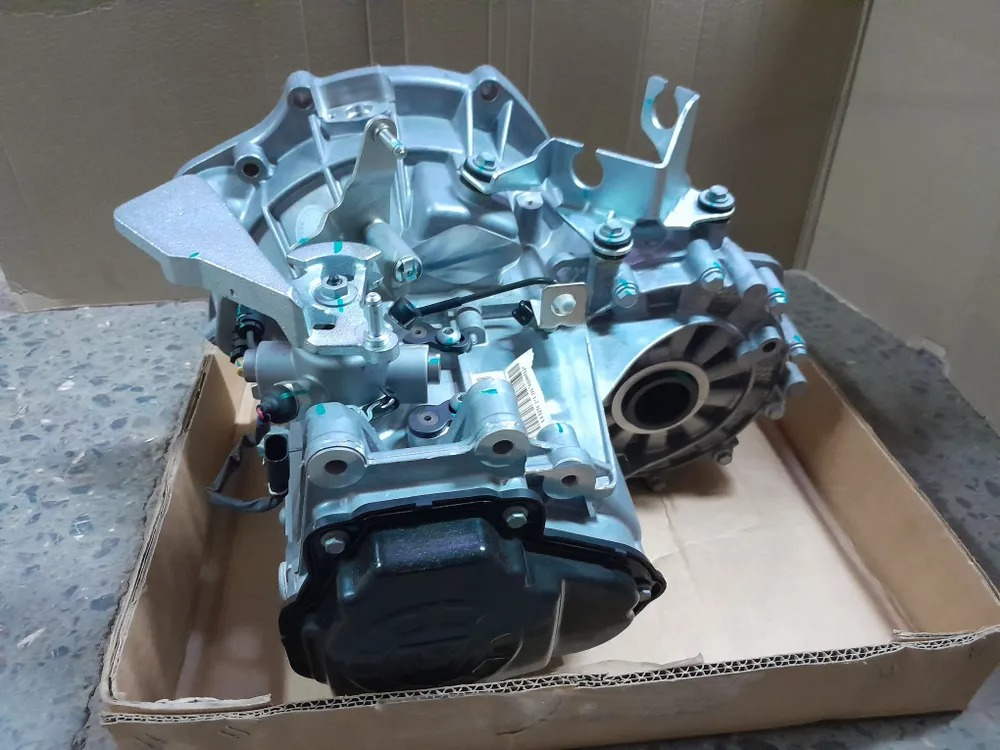 Коробка передач в сборе L5MF25C2 Lifan Murman (820)