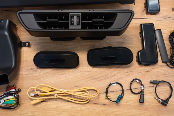 Магнитола для Porsche Cayenne 958 2014-2016 3.0 - RDL монитор 12.3" на Android 13, Быстрая, CarPlay, 4G SIM-слот