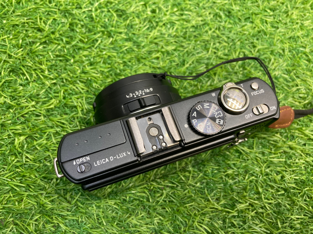 Leica Camera D-Lux 4