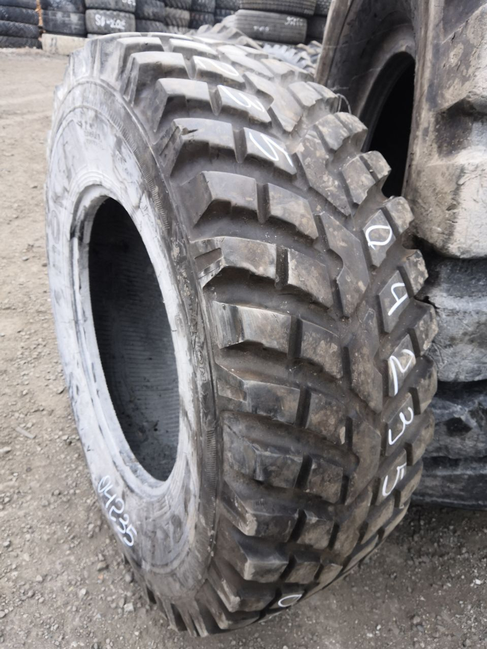 440/80R28 Nokian TRI 2 шина б/у