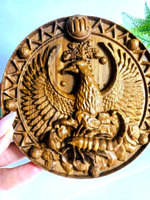 Панно Знаки Зодиака "Скорпион" резное из дуба. диаметр 14см
