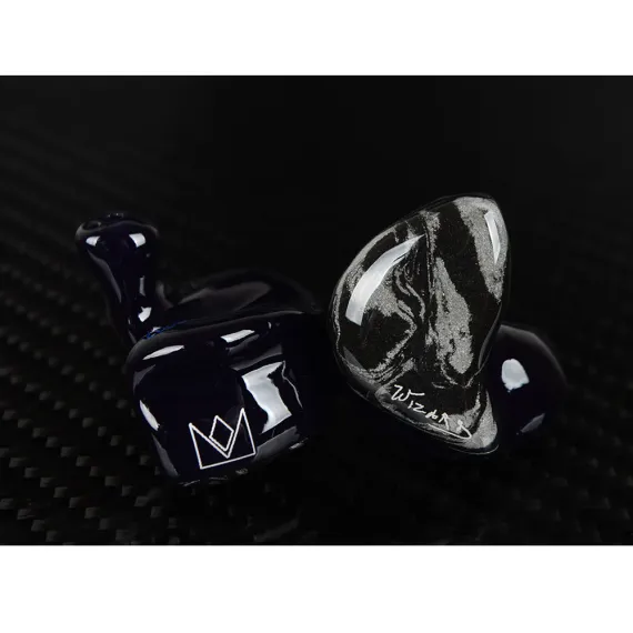 Noble Audio Khan Custom