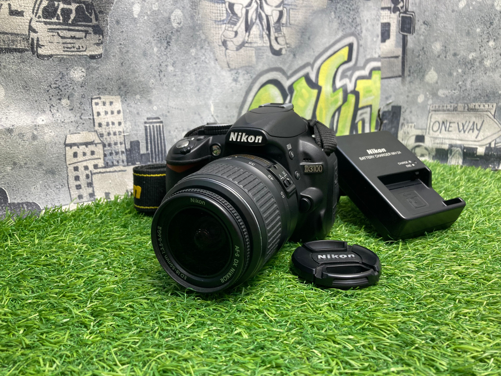 Nikon D3100 Kit 18-55mm ED 4.000 кадров