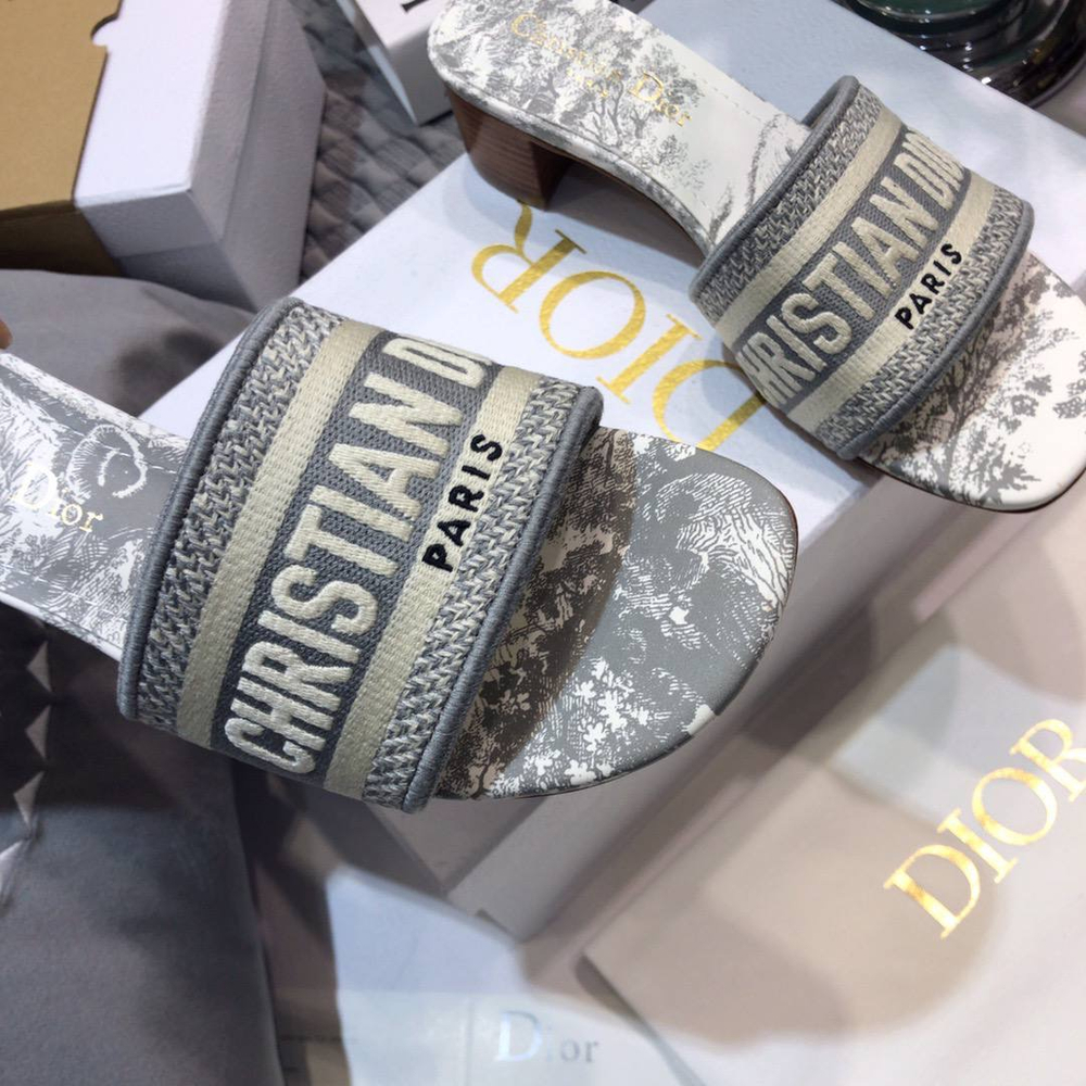 Сабо Christian Dior