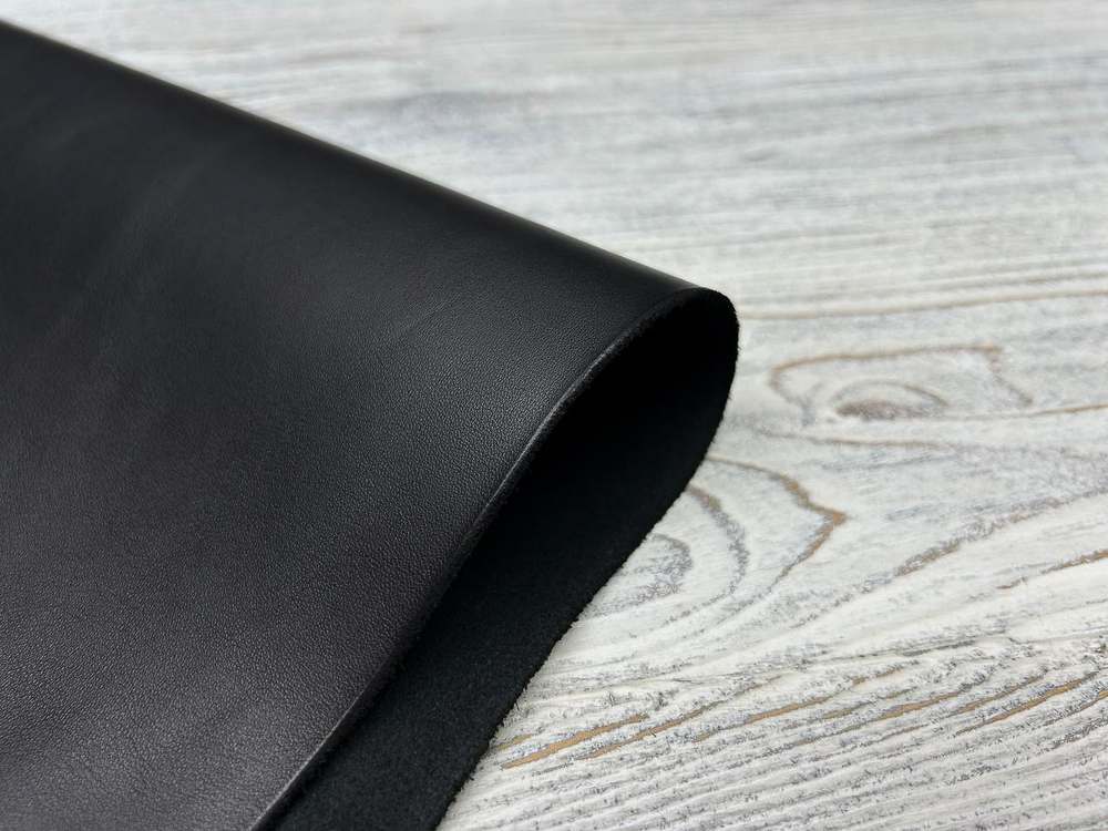 Итальянская кожа Odessa Lux Nero
