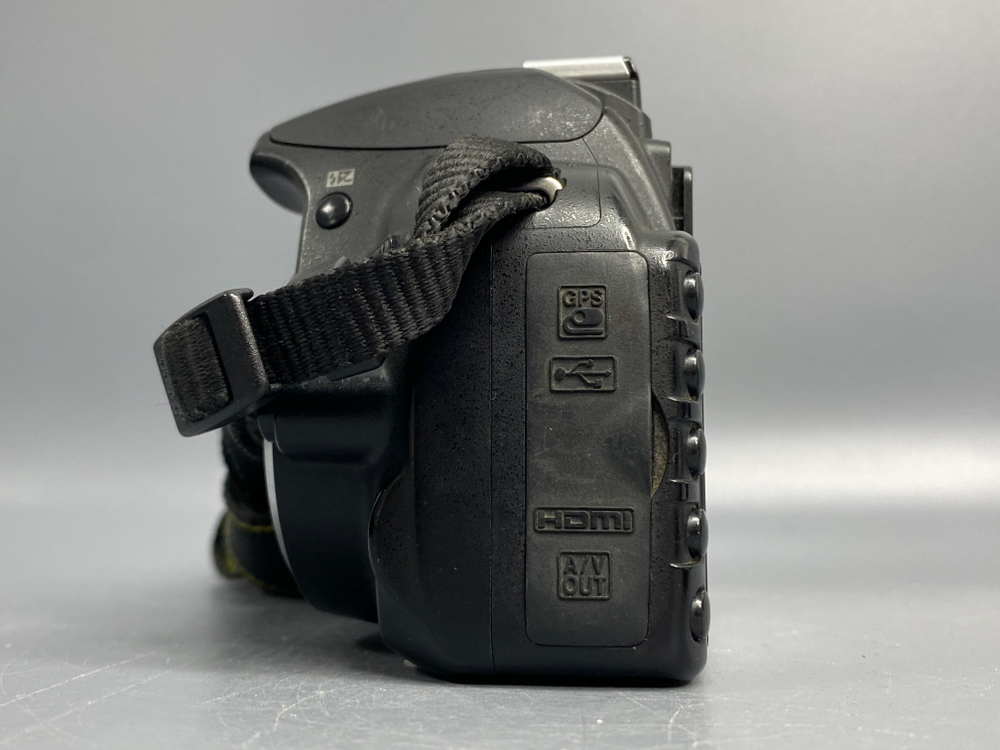 Nikon D3100 Kit 18-55mm 54.500 Кадров