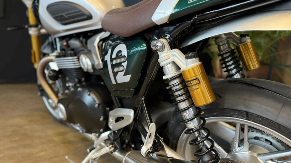 TRIUMPH SPEED TWIN 1200 Cafe Racer Edition