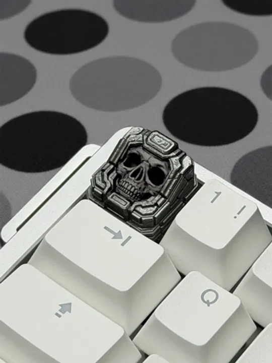 Клавиша XIIX «Deadspace Chrome»