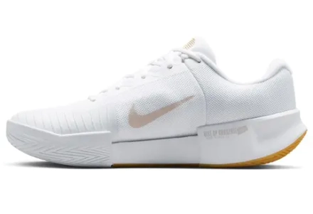 Мужские теннисные кроссовки Nike Zoom GP Challenge Pro - white/lt orewood brown/summit white