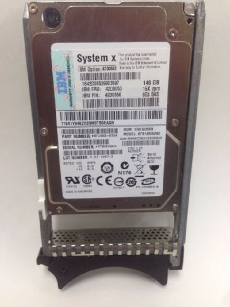 Жесткий диск IBM 146GB 2.5" 15K 6G SAS 42D0656