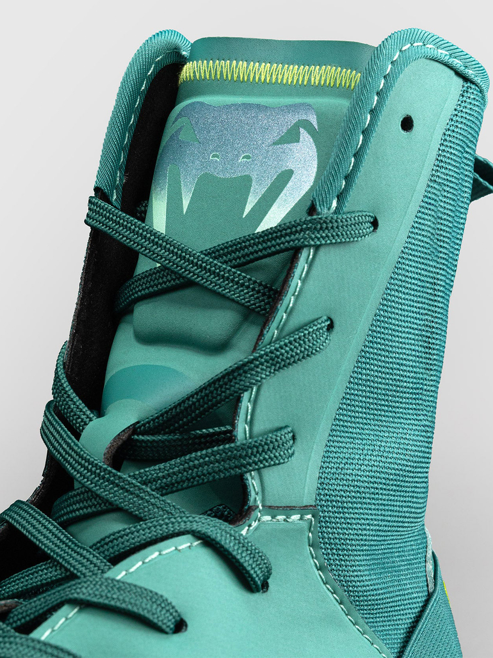 Боксерки Venum Elite Neo Green/Neon Yellow