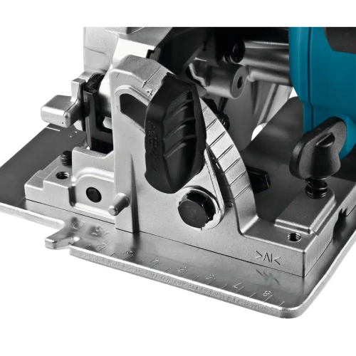 Аккумуляторная дисковая пила Makita DHS660Z