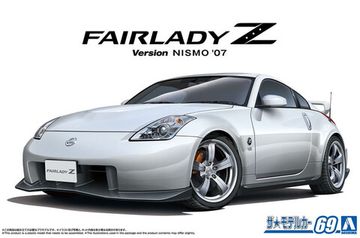 Сборная модель 1/24 Aoshima Nissan Fairlady Z Z33 Version Nismo '07
